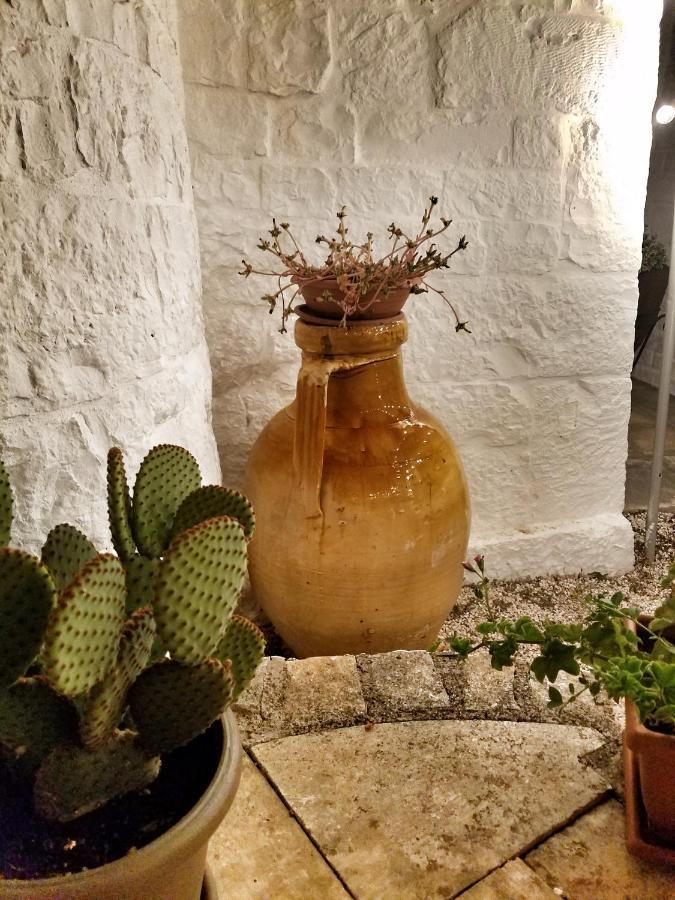אלברובלו Antico Trullo Immerso Nella Campagna מראה חיצוני תמונה